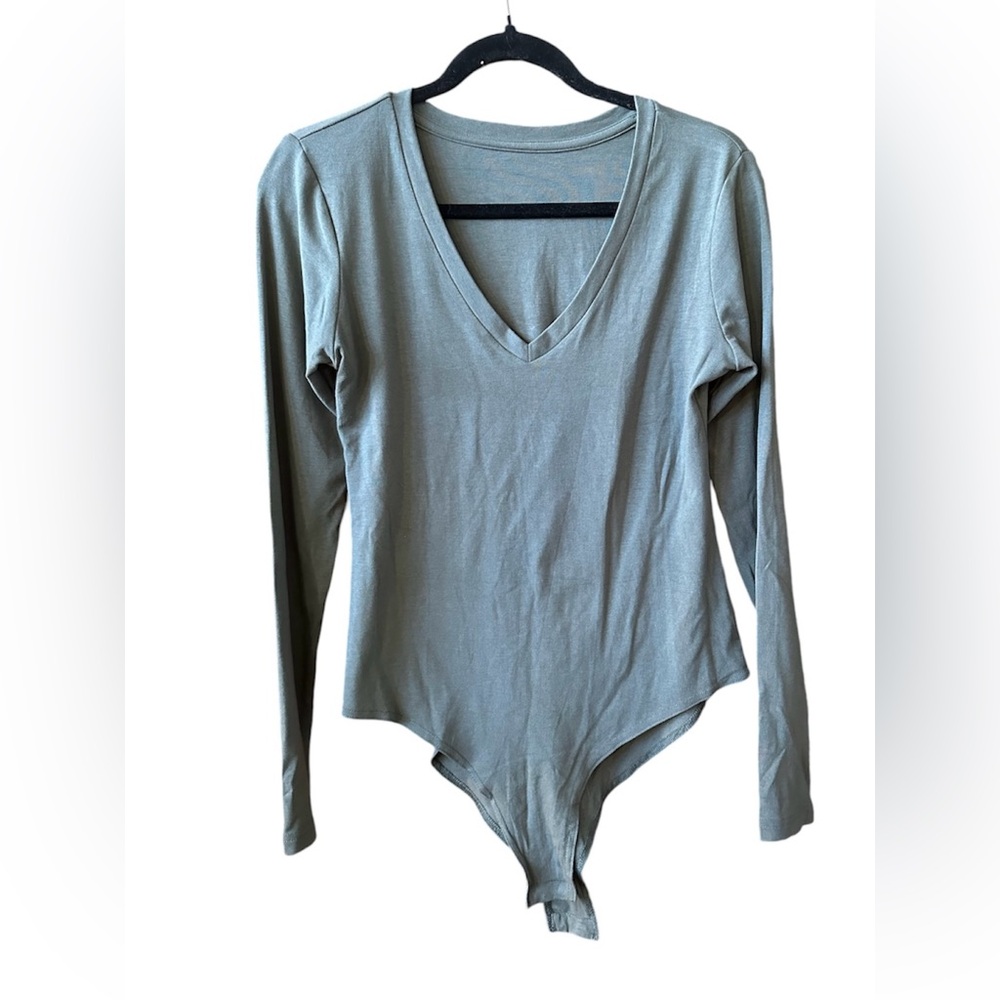 Sage green Tyctos long sleeve bodysuit, snap crotch, size L NWOT